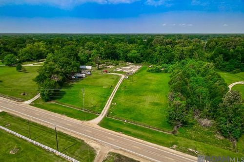 21717 Plank Rd, Zachary, LA, 70791-7412 | Card Image