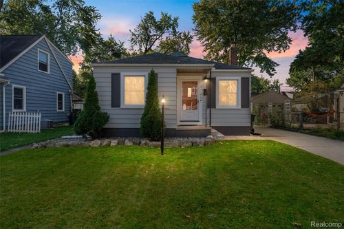 1705 West Blvd, Berkley, MI, 48072-2089 | Card Image