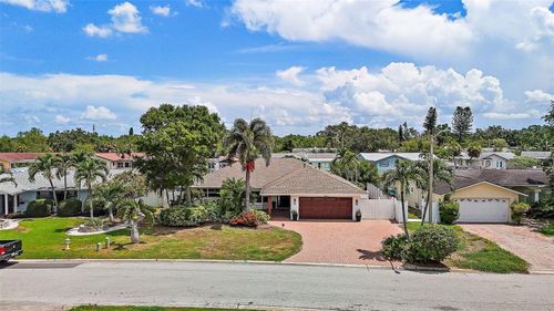 1357 52nd Ave Ne, ST PETERSBURG, FL, 33703-3220 | Card Image