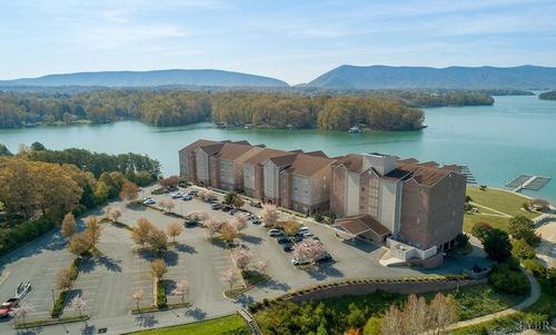 3403-1273 Graves Harbor Trail, Huddleston, VA, 24104 | Card Image