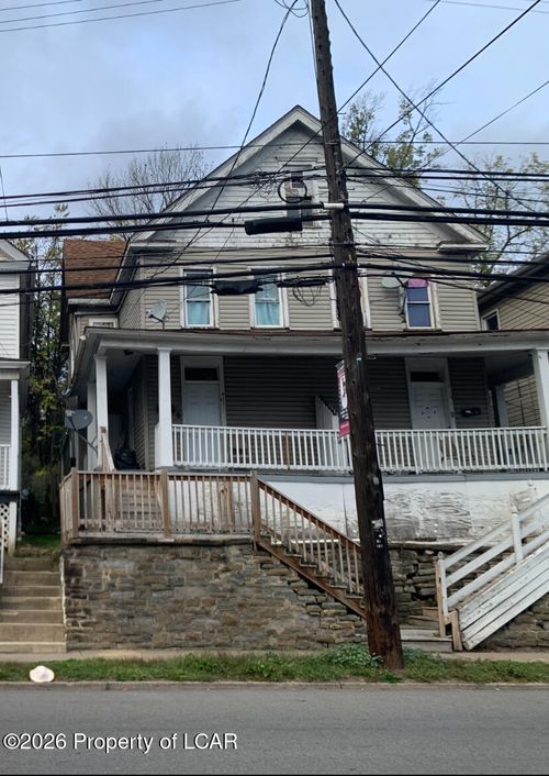 411-413 E Main St, Plymouth, PA, 18651-3102 | Card Image