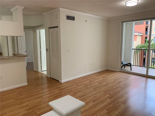 apt-2717-17150 N Bay Rd, Sunny Isles Beach, FL, 33160-3463 | Card Image