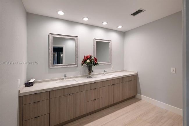 V-16 - 1130 Cypress Dr, Home with 3 bedrooms, 3 bathrooms and null parking in Pompano Beach FL | Image 20