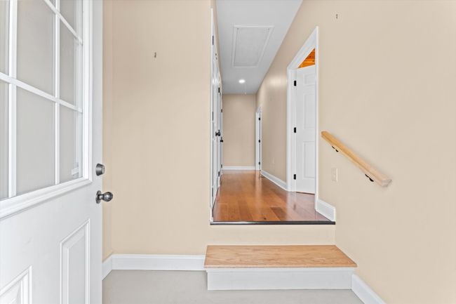 Side Entry/Mudroom | Image 26