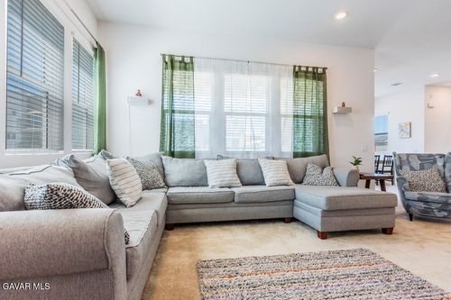 27504 Illumination Ct, Valencia, CA, 91381-2122 | Card Image