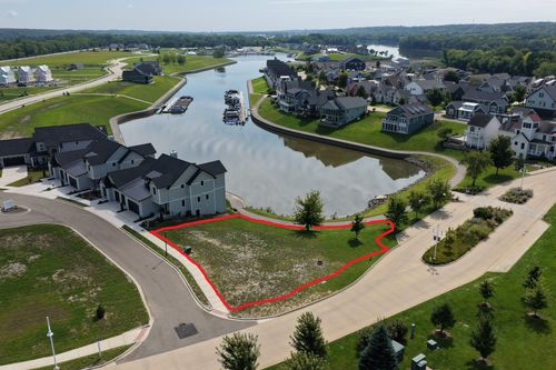 1 Beech Tree Pl, Ottawa, IL, 61350-1088 | Card Image