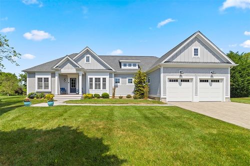 16 Hightide Ln, South Kingstown, RI, 02879-5956 | Card Image