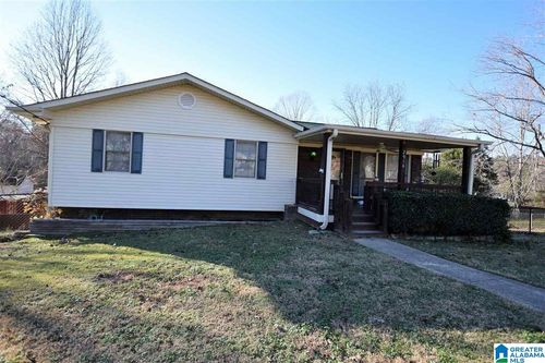 2916 Valleyview Cir, ADAMSVILLE, AL, 35005-1509 | Card Image