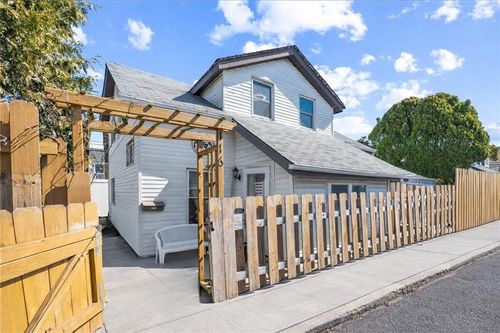 116 Gain Ct, Brooklyn, NY, 11229-6346 | Card Image