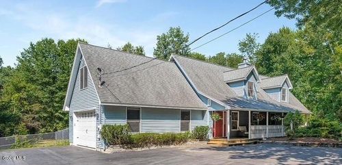23 Lyons Lake Rd, Nassau, NY, 12123-2302 | Card Image