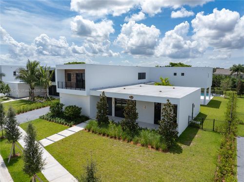 16740 Botaniko Dr N, Weston, FL, 33326-1071 | Card Image