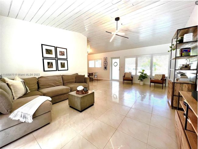 12100 Sw 69 Th Ct, House other with 4 bedrooms, 3 bathrooms and null parking in Pinecrest FL | Image 13