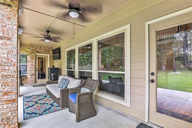 Extended back patio with surround sound | Image 41