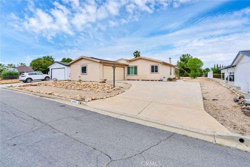 24800 Cornstalk Rd, Wildomar, CA, 92595-8894 | Card Image