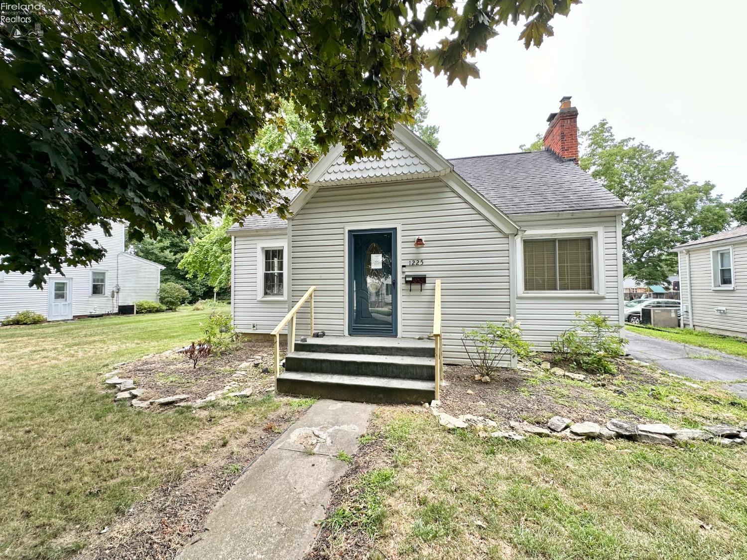 South St, Fremont, OH 43420