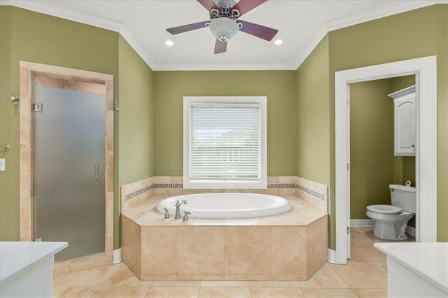 2704 Sw Gray Ln, House other with 5 bedrooms, 5 bathrooms and null parking in Lee's Summit MO | Image 19