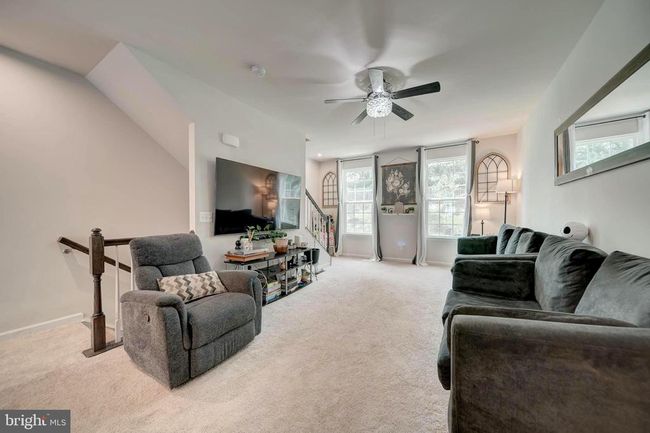 18316 Reaper Hill Ct, Townhouse with 3 bedrooms, 3 bathrooms and null parking in TRIANGLE VA | Image 18