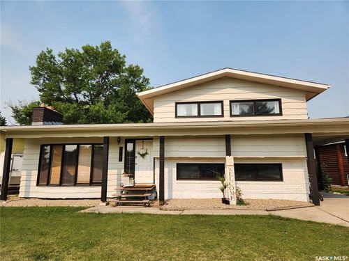 1707 96 St, Tisdale, SK, S0E1T0 | Card Image