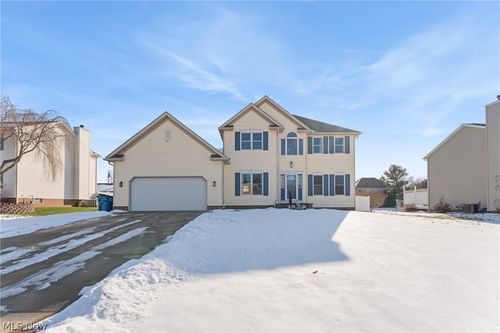 1516 Wisteria Ave Sw, Hartville, OH, 44632-8921 | Card Image