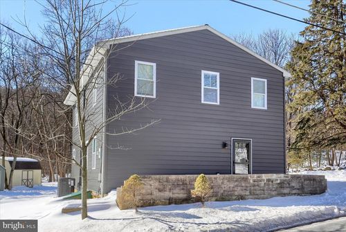 1365 Roundtop Rd, LEWISBERRY, PA, 17339-9113 | Card Image