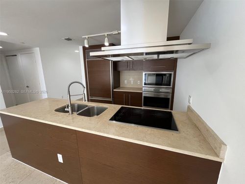 apt-1207-495 Brickell Ave, Miami, FL, 33131-2778 | Card Image