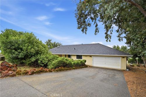 17312 Greenridge Rd, Hidden Valley Lake, CA, 95467-8267 | Card Image