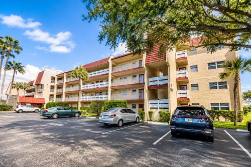 303-1050 Country Club Dr, Margate, FL, 33063-3219 | Card Image