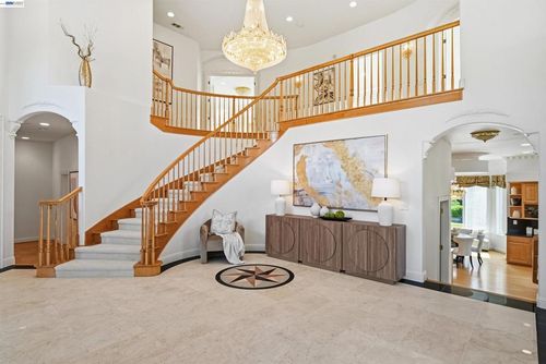 750 Vista Hill Ter, Fremont, CA, 94539-3207 | Card Image