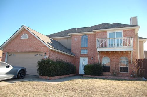 5608 Fairway Cir, Haltom City, TX, 76117-1536 | Card Image