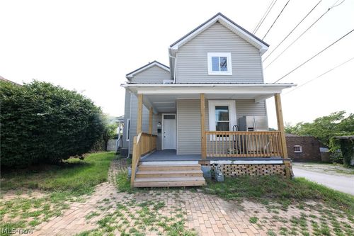 416 5th St, Chester, WV, 26034-1266 | Card Image