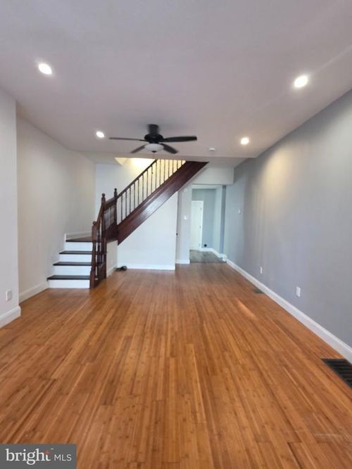 1632 N 6th St, PHILADELPHIA, PA, 19122-2911 | Card Image