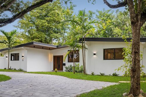 2180 Ne 190th Ter, North Miami Beach, FL, 33179-4382 | Card Image