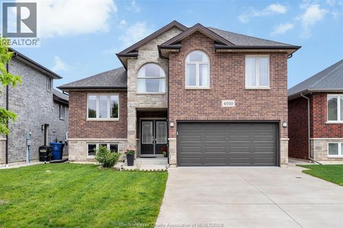 4010 Cosenza, Windsor, ON, N9G0A5 | Card Image