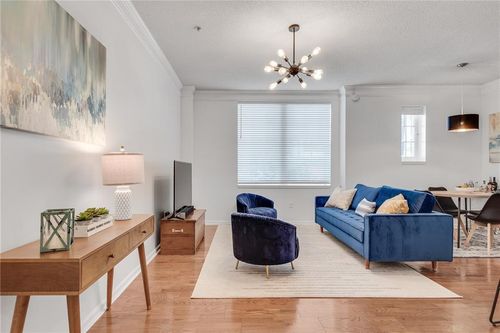 apt-101-800 Peachtree St Ne, Atlanta, GA, 30308-1246 | Card Image