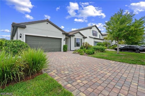16141 Palmetto Prairie Dr, ALVA, FL, 33920-4694 | Card Image