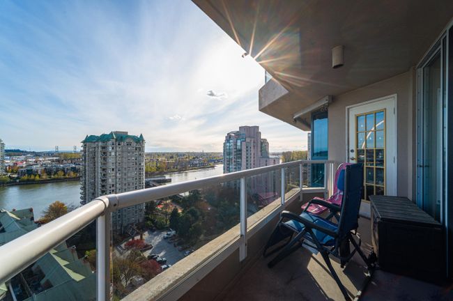 1806 - 1245 Quayside Drive, Condo with 2 bedrooms, 2 bathrooms and 1 parking in New Westminster BC | Image 7