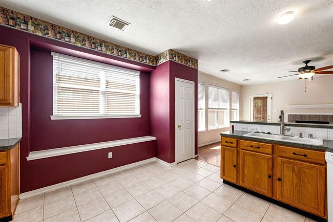 20535 Spring Bluff Ln, House other with 3 bedrooms, 2 bathrooms and 2 parking in Spring TX | Image 11