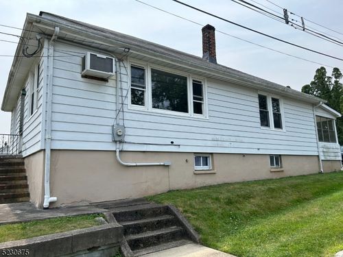 33 Stanley Rd, Little Falls, NJ, 07424-3608 | Card Image