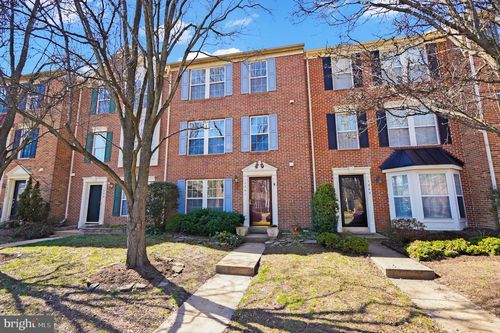 1341 Argall Pl, Alexandria, VA, 22314-1381 | Card Image