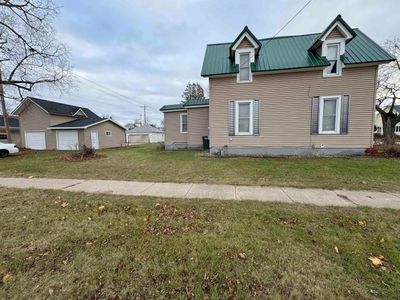 600 Main St, House other with 3 bedrooms, 1 bathrooms and null parking in LaPorte City IA | Image 3