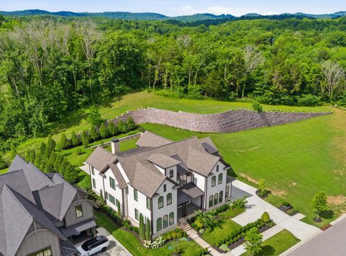8068 Heirloom Blvd, College Grove, TN, 37046-1538 | Card Image