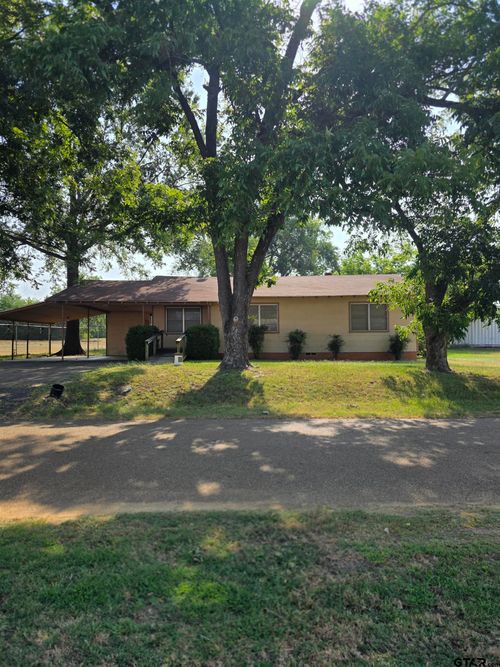 210 Mill, Pittsburg, TX, 75686 | Card Image