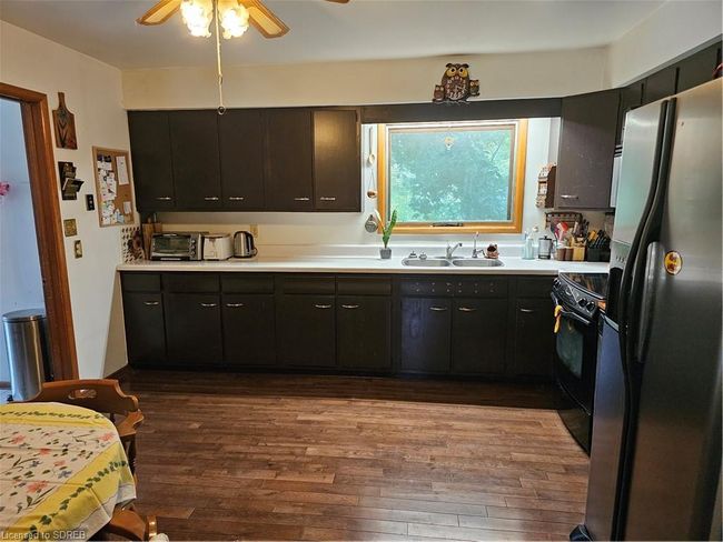 64 Holden Ave, House other with 5 bedrooms, 3 bathrooms and 5 parking in Simcoe ON | Image 4