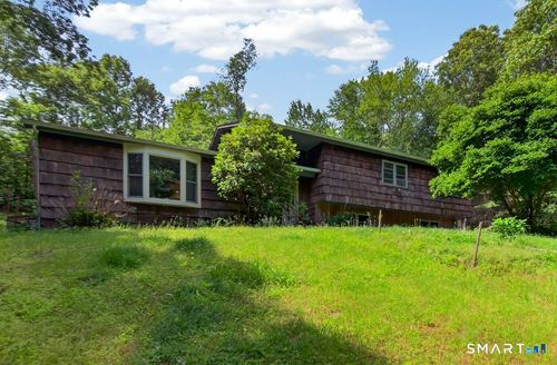 325 New Milford Rd E, Bridgewater, CT, 06752-1126 | Card Image