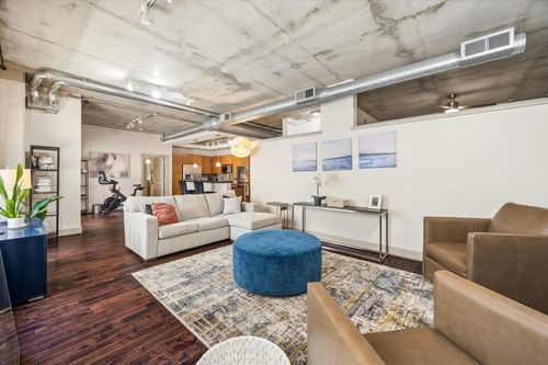303-1901 Post Oak Blvd, Houston, TX, 77056-3925 | Card Image