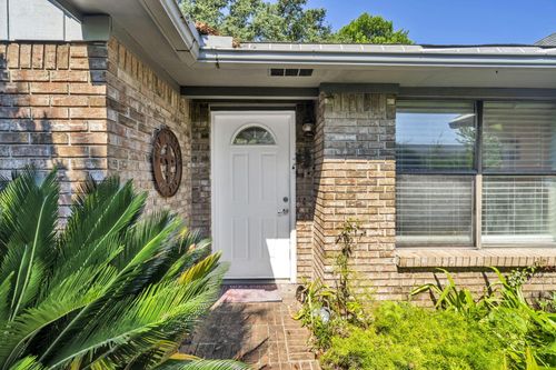 421 Waterway Ln, Fort Walton Beach, FL, 32547-2562 | Card Image