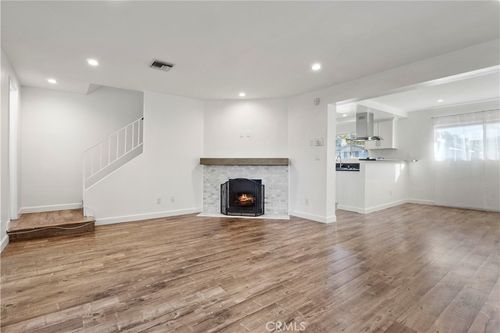 111-18550 Hatteras St, Tarzana, CA, 91356 | Card Image