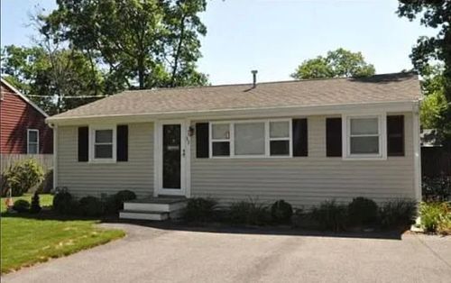 53 Broadmarsh Ave, Wareham, MA, 02571-1919 | Card Image