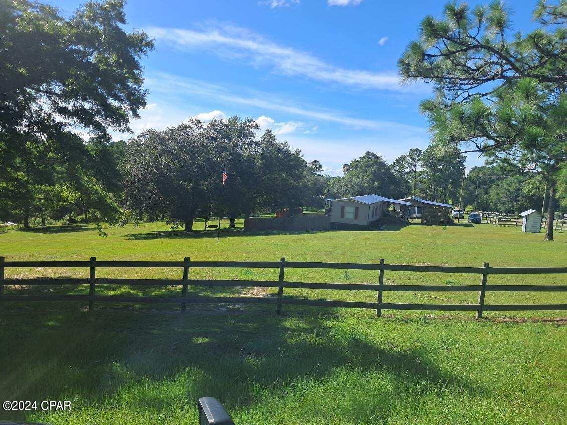 Corgi Ln, Chipley, FL 32428