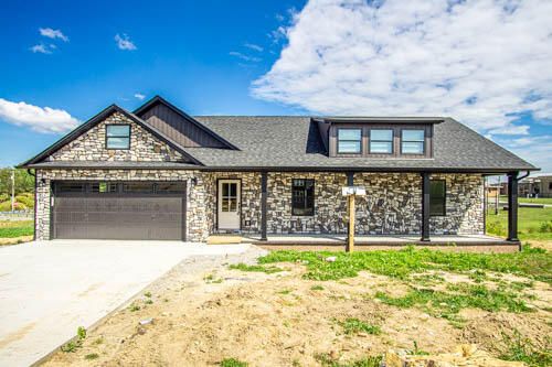 88 Queens Drive, East Bernstadt, KY, 40729 | Card Image